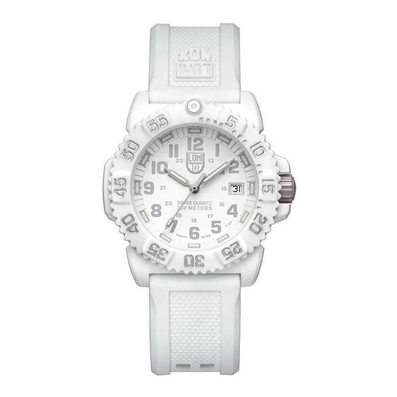 Reloj Luminox. Modelo para mujer
